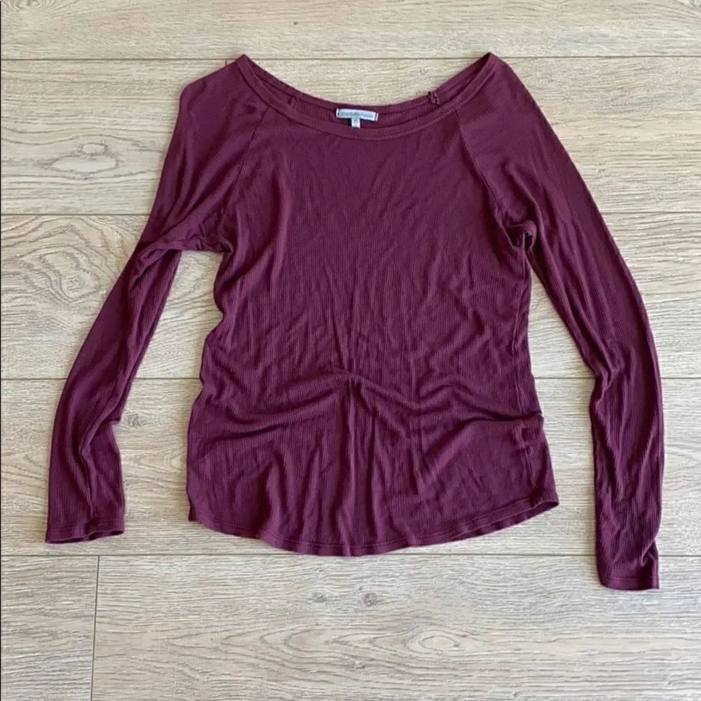 Women’s Charlotte Russe Long Sleeve Tee